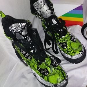 Kush so feisty black/green